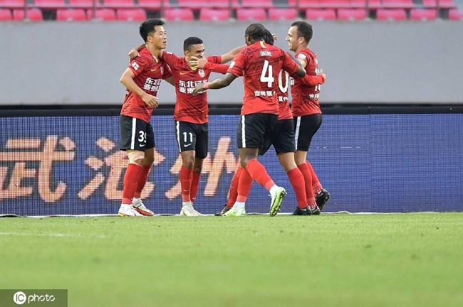 丈夫辛柏青发讣告 2025-05-21 5月21日，演员辛柏青通过微博发布讣告，知名演员朱媛媛于5月17日上午11点39分因癌症去世，享年51岁。