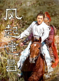 人妻高圆圆踩着高跟鞋，身穿紧身皮裤米色风衣，拎着名牌包包，把机场当作秀场走起。